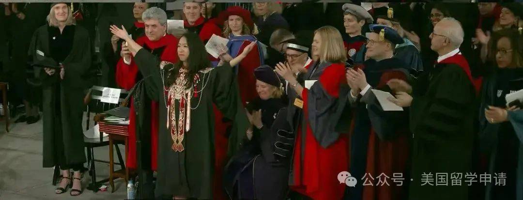 女生蒋雨融来自青岛英高毕业本科就读于杜克震撼全场！史上首位在哈佛毕业演讲的中国(图6)